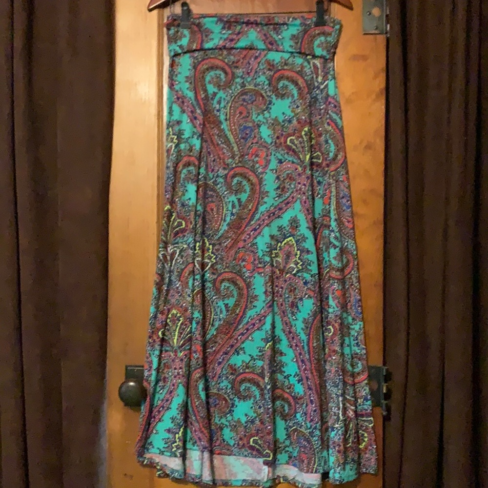 Beautiful paisley LuLaRoe skirt, S. Like new.